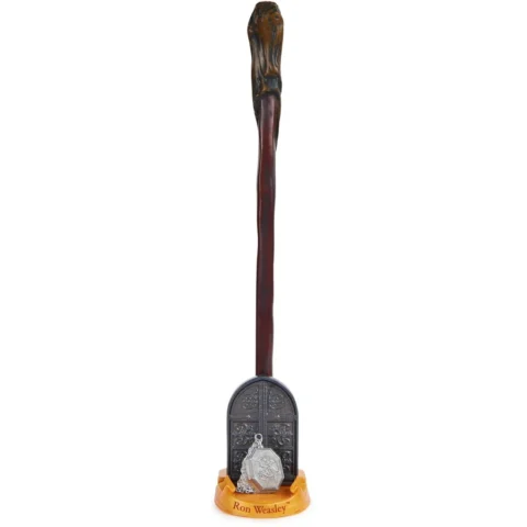 Spinmaster Jucarie Wizarding World Harry Potter – Authentic Ron Weasley Wand (with Hogwarts Holder)