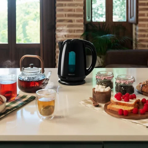 Cecotec Fierbator Thermosense 180, kettle black, 2200 watts, 1.7 liters