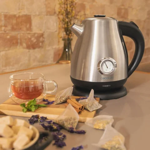 Cecotec Fierbator Thermosense 620 Retro Steel, kettle stainless steel/black, 2,200 watts, 1.7 liters