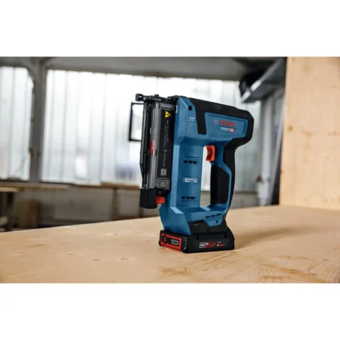Bosch Powertools Bosch Professional GNH 18V-35 Professional cordless wood nailer (tool only), 18 volts, blue/black, without battery and charger, in L-BOXX