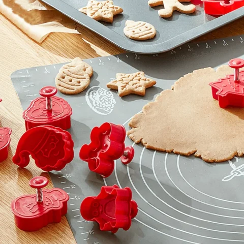 Familly Christmas Set Forme pentru Biscuiti 4 Tipuri